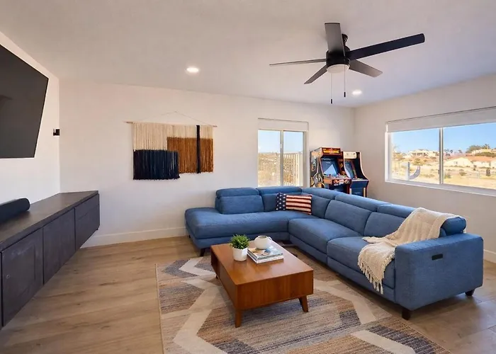 Havasu With Private Pool And Boat Parking
